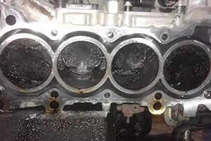 發(fā)動機(jī)積碳嚴(yán)不嚴(yán)重？看完對照下你的車是否會這樣